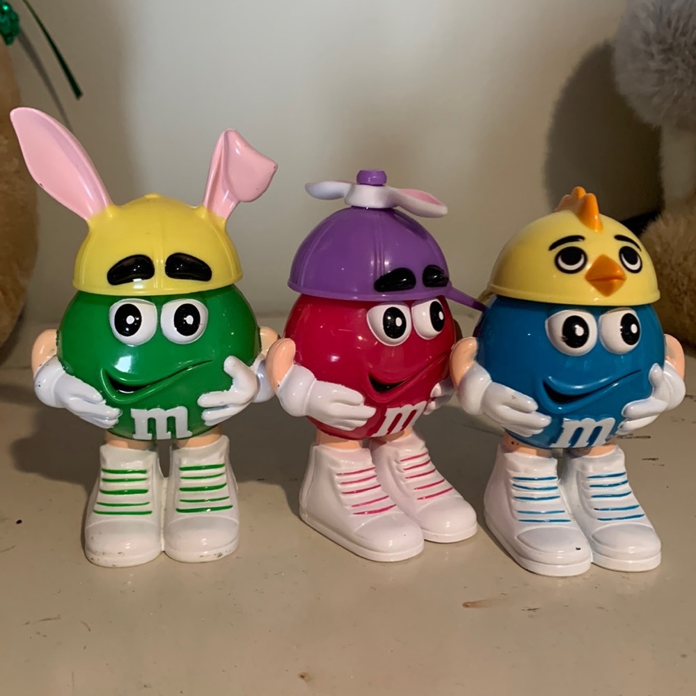 M and M plastic candy holders